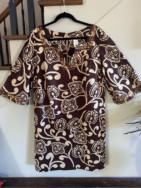 Laura Dresses & Skirts - Women’s Brown & Cream Floral Tunic Dress with Embellished Neckline